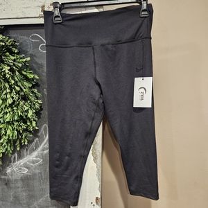 ZYIA Light and Tight Hi-Rise Crop worn once